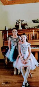 Steinheimer Musikschülerinnen und -schüler qualifizierten sich für das Finale des internationalen Klavierwettbewerbes in Füssen und St. Petersburg